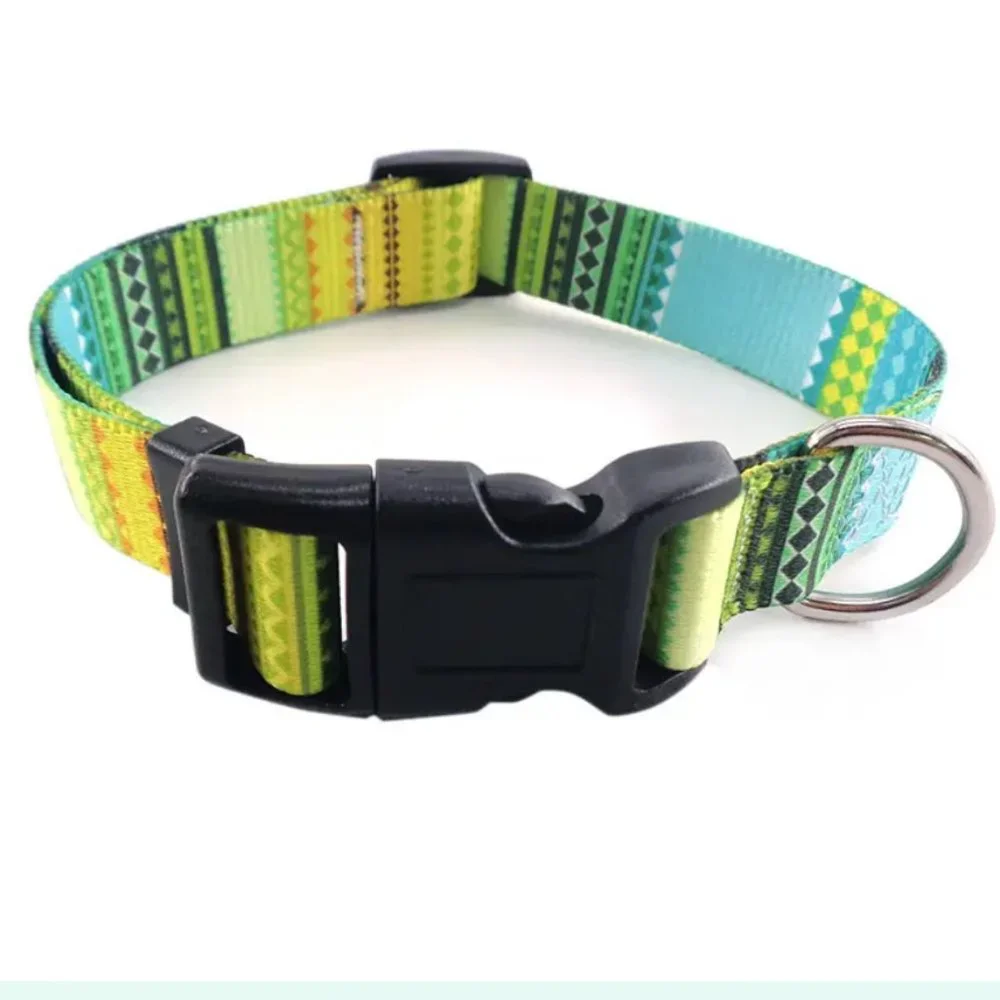 NWT Nylon collar bright and colorful M- 13-21